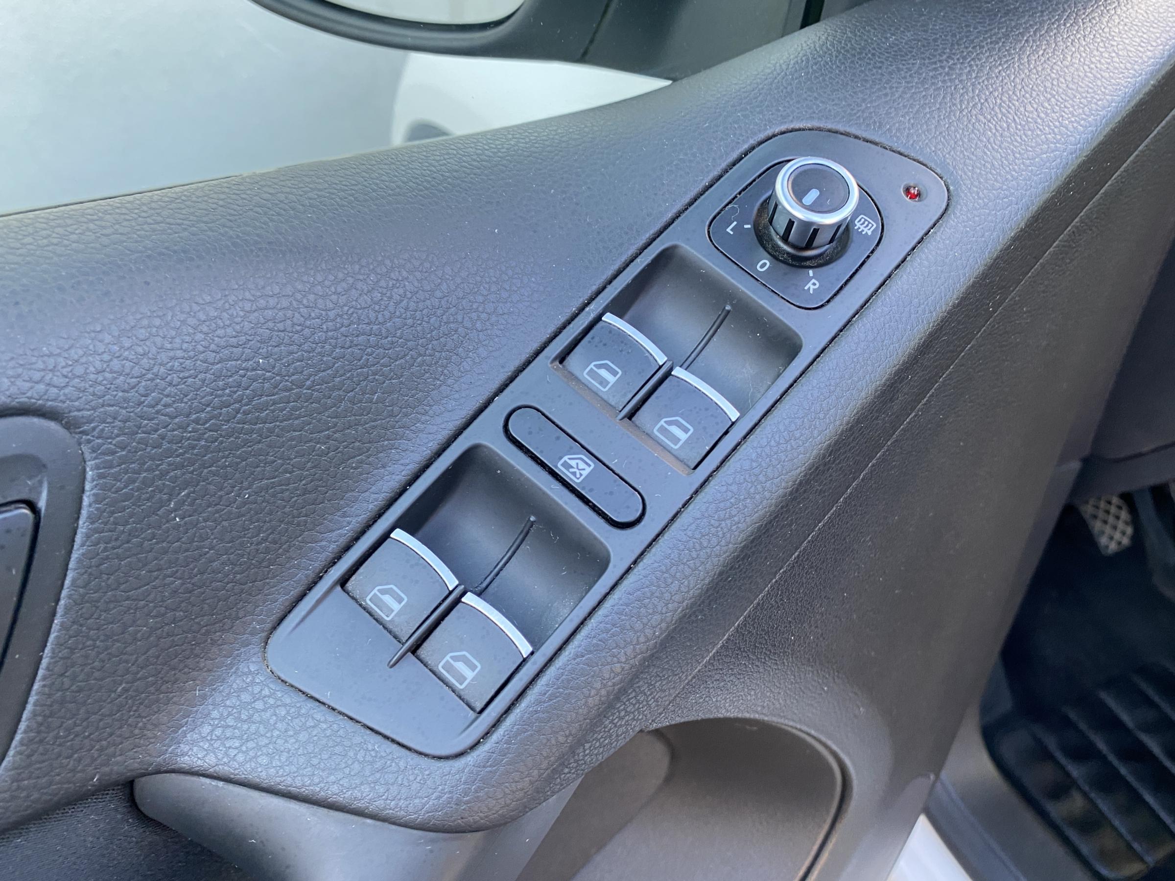 Volkswagen Tiguan, 2011 - pohled č. 13