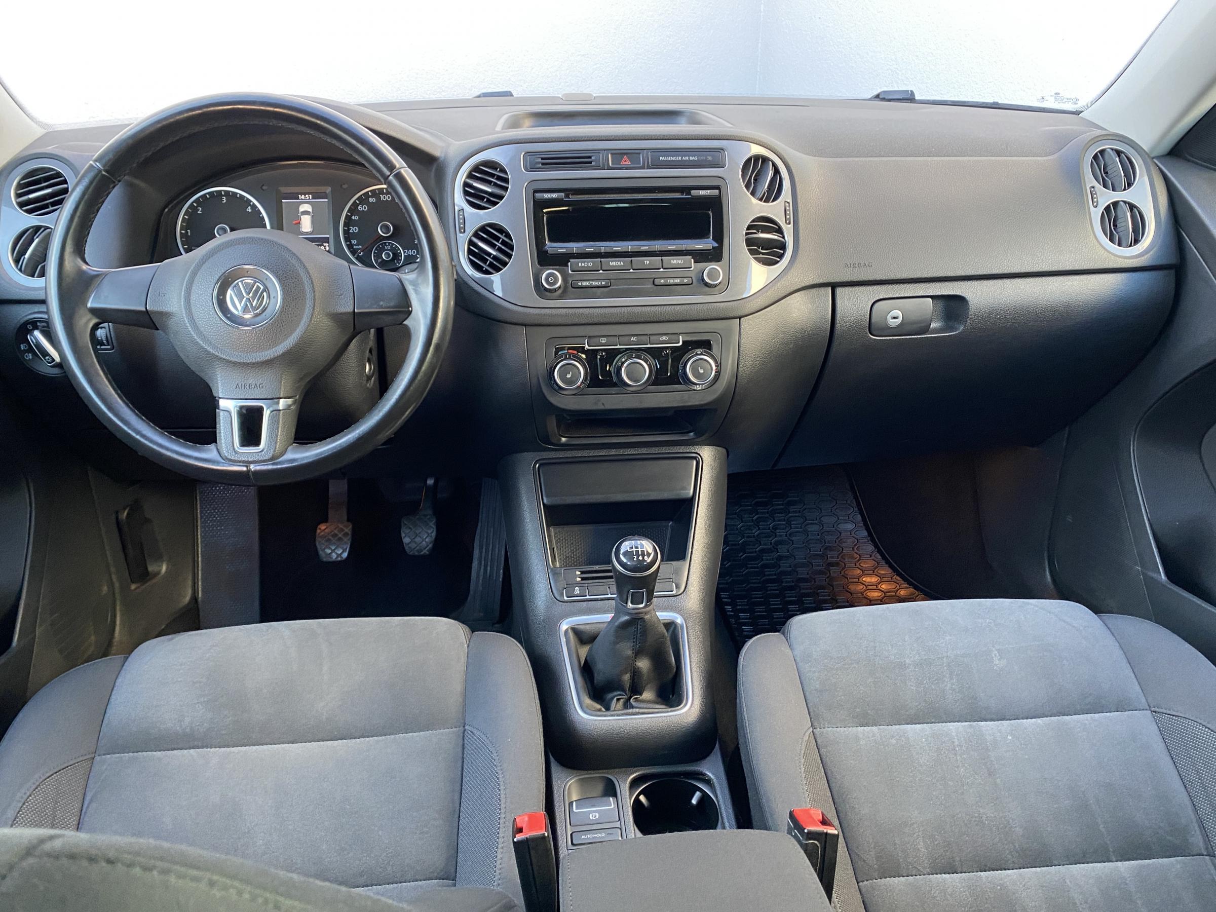 Volkswagen Tiguan, 2011 - pohled č. 8