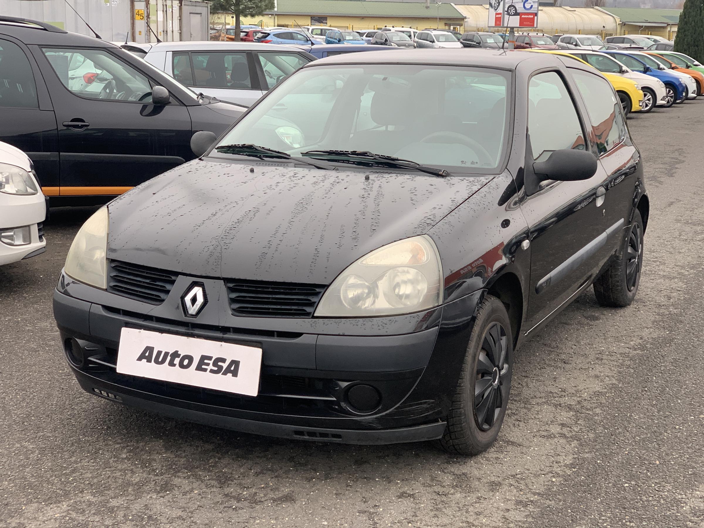 Renault Clio, 2004 - pohled č. 3