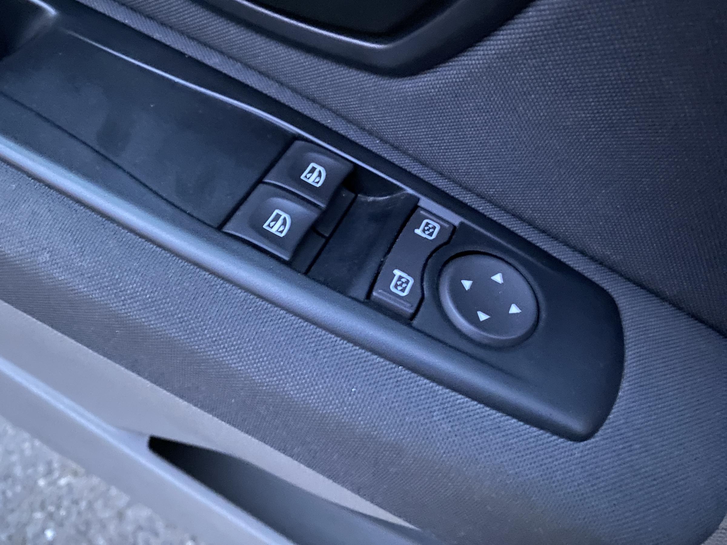 Renault Mégane, 2011 - pohled č. 11