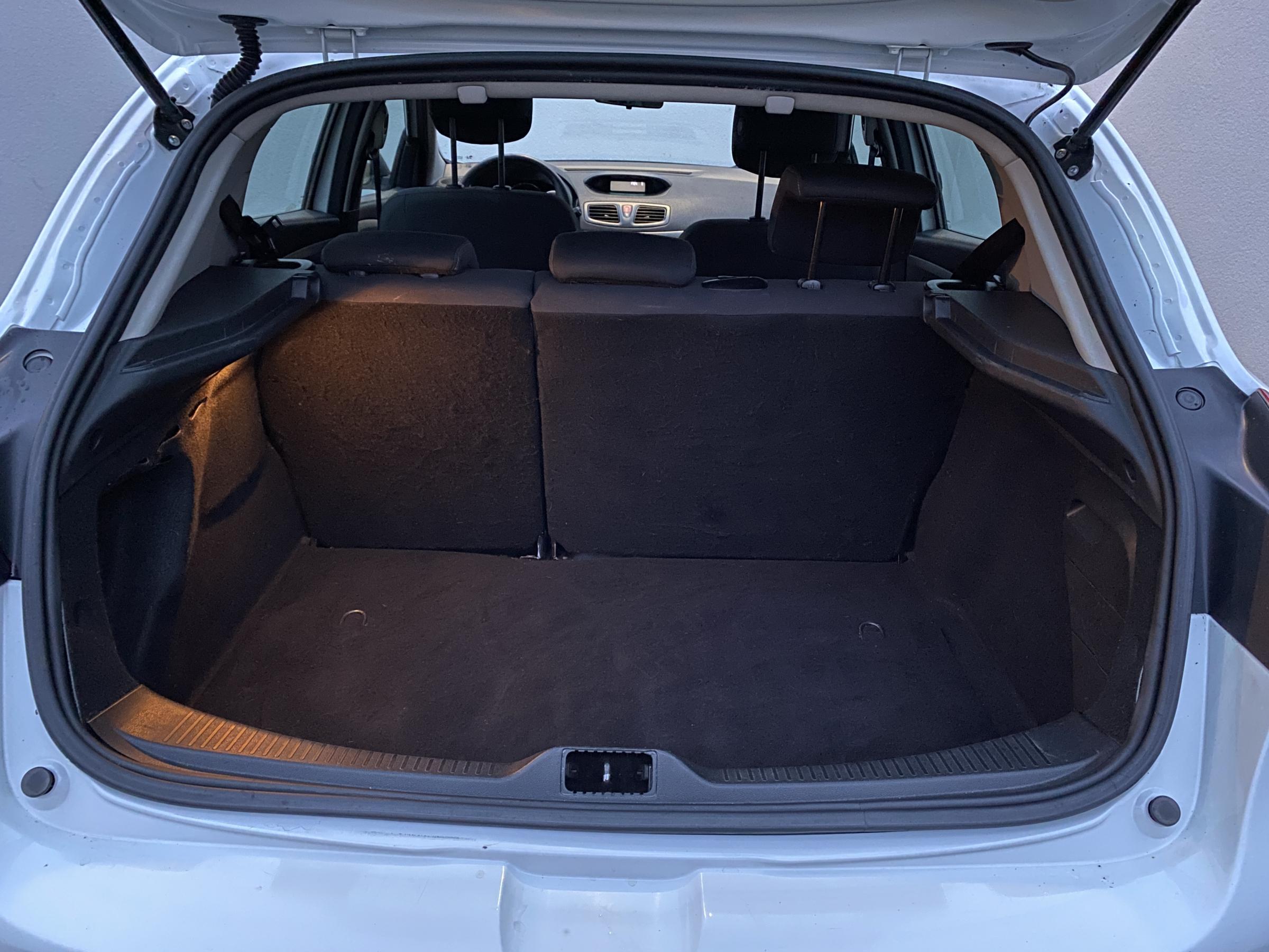 Renault Mégane, 2011 - pohled č. 7