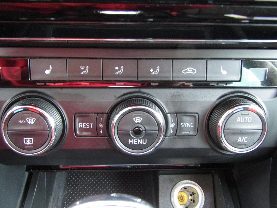 Škoda Superb III 2.0 TSi Style