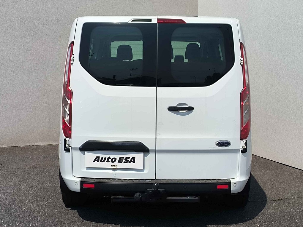 Ford Transit Custom 2.0TDCi  L2 9míst