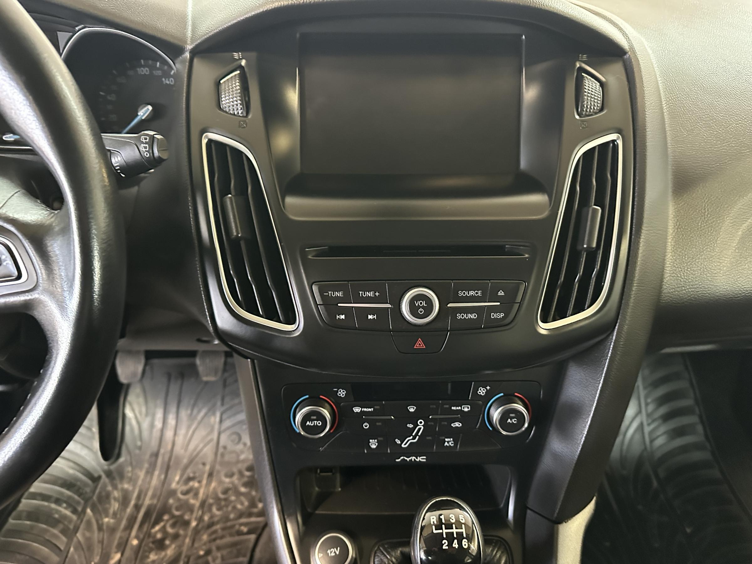 Ford Focus, 2015 - pohled č. 14