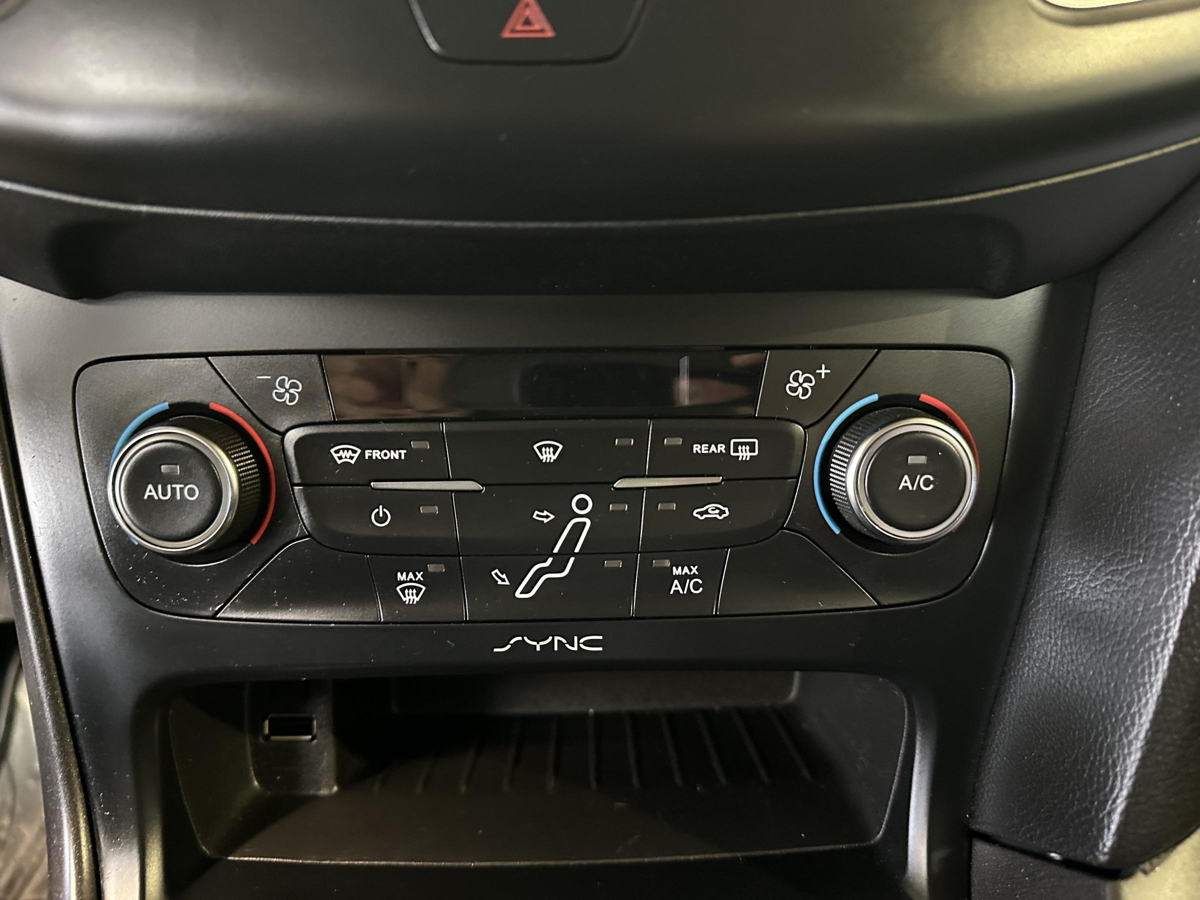 Ford Focus, 2015 - pohled č. 16