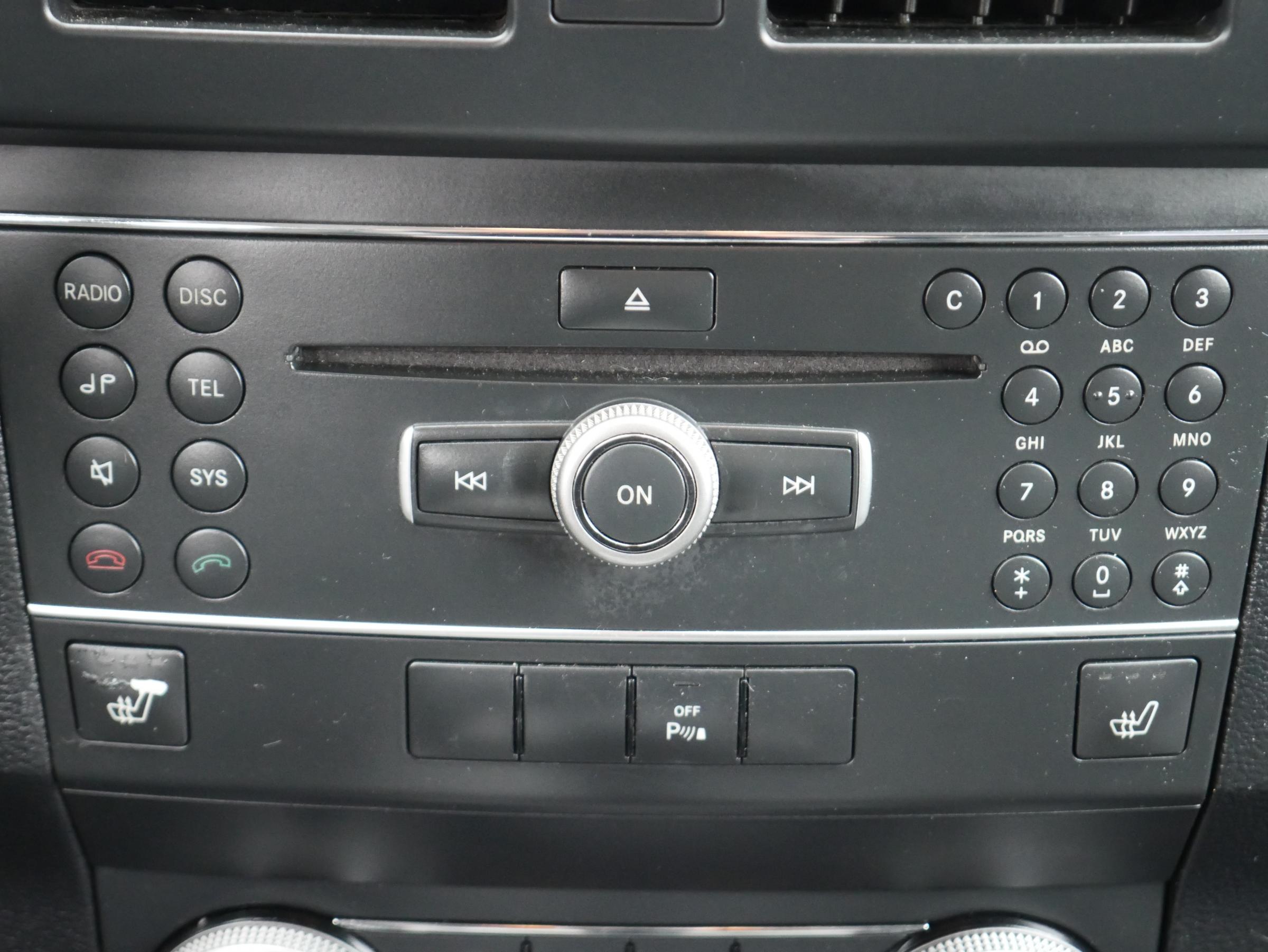 Mercedes-Benz GLK, 2008 - pohled č. 13