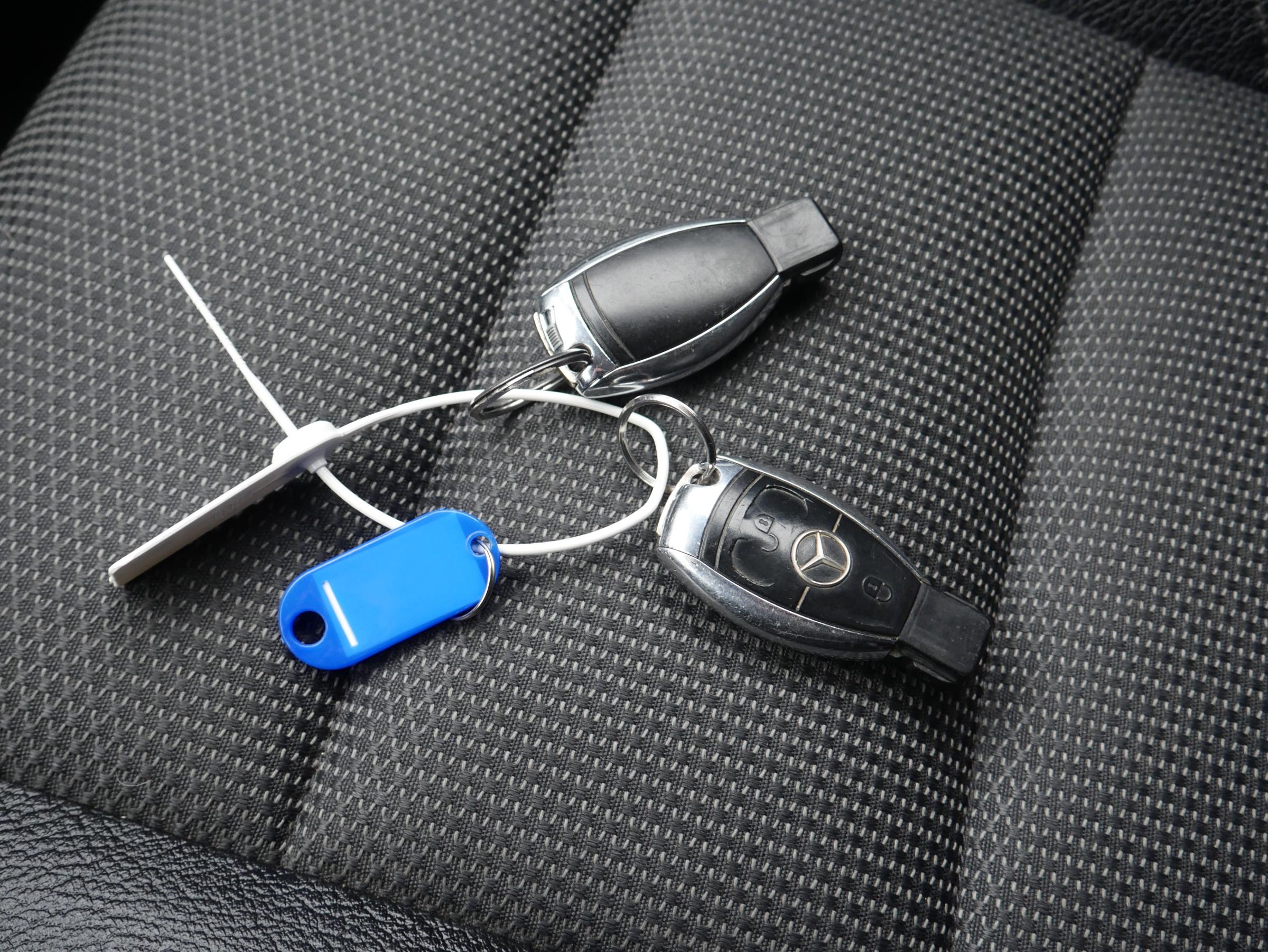 Mercedes-Benz GLK, 2008 - pohled č. 18