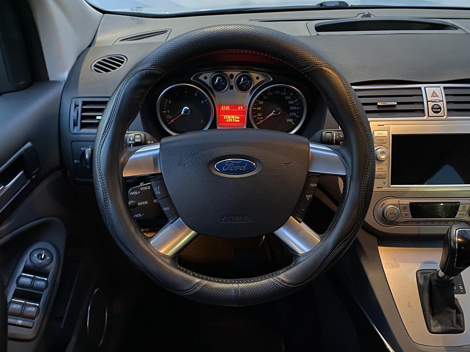 Ford Kuga 2.5 i  4x4