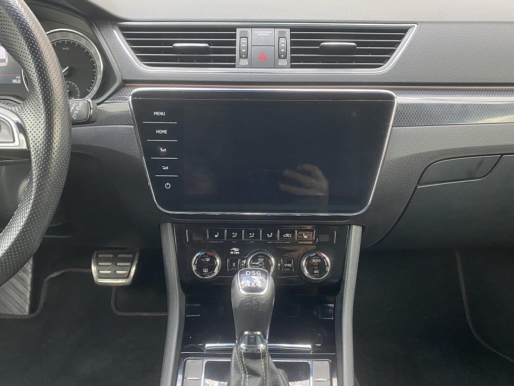 Škoda Superb III 2.0 TSi SportLine