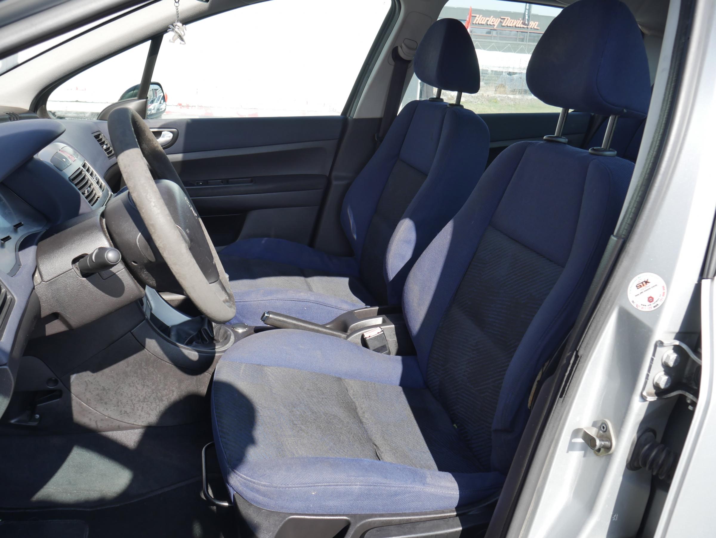 Peugeot 307, 2003 - pohled č. 9