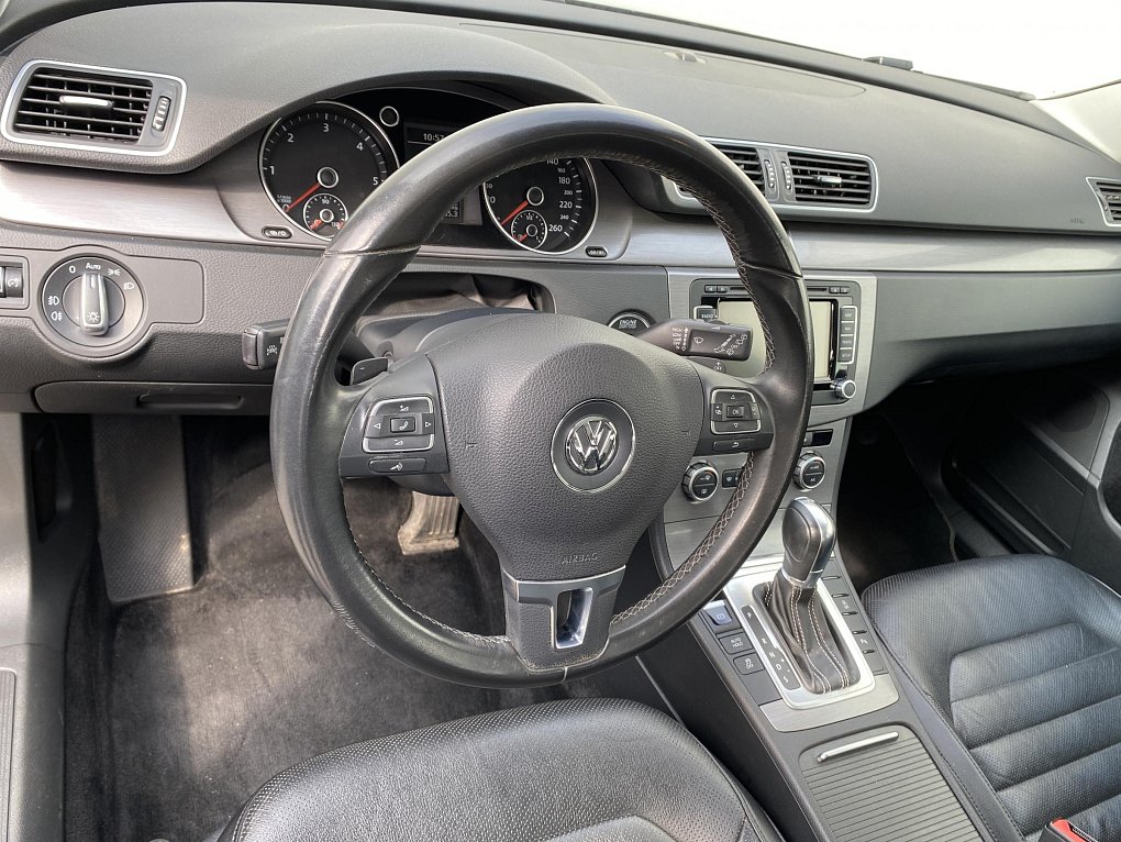 Volkswagen Passat 2.0TDi 