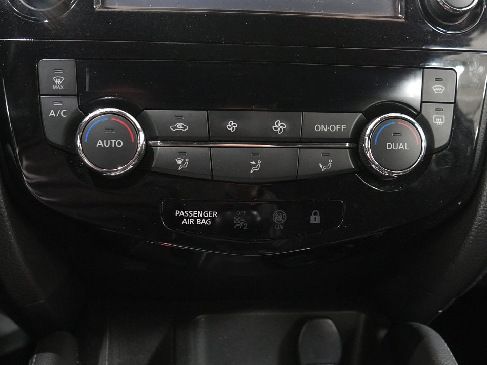 Nissan Qashqai 1.6 DiG-T N-Vision