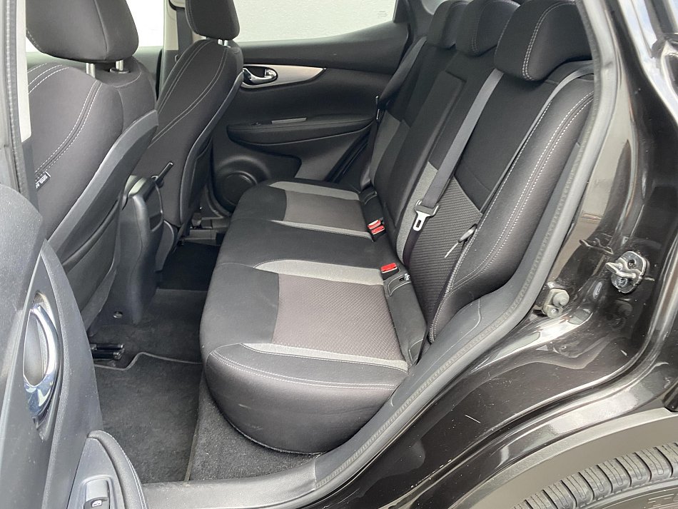 Nissan Qashqai 1.3 DiG-T N-Connecta