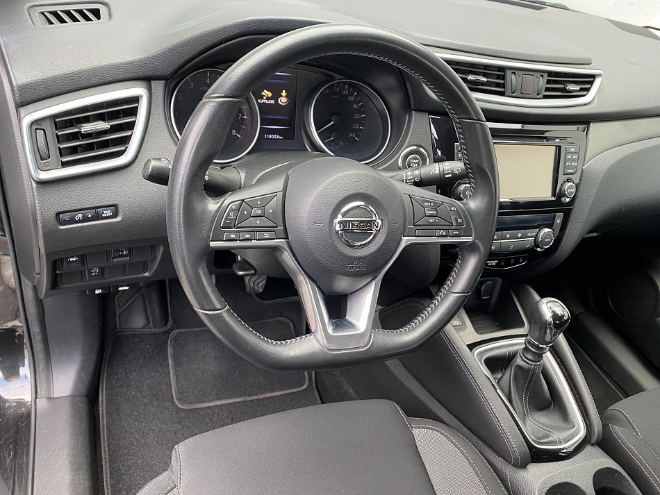 Nissan Qashqai 1.3 DiG-T N-Connecta