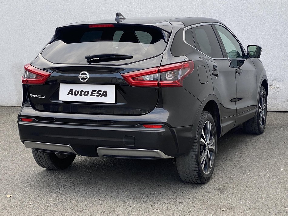 Nissan Qashqai 1.3 DiG-T N-Connecta