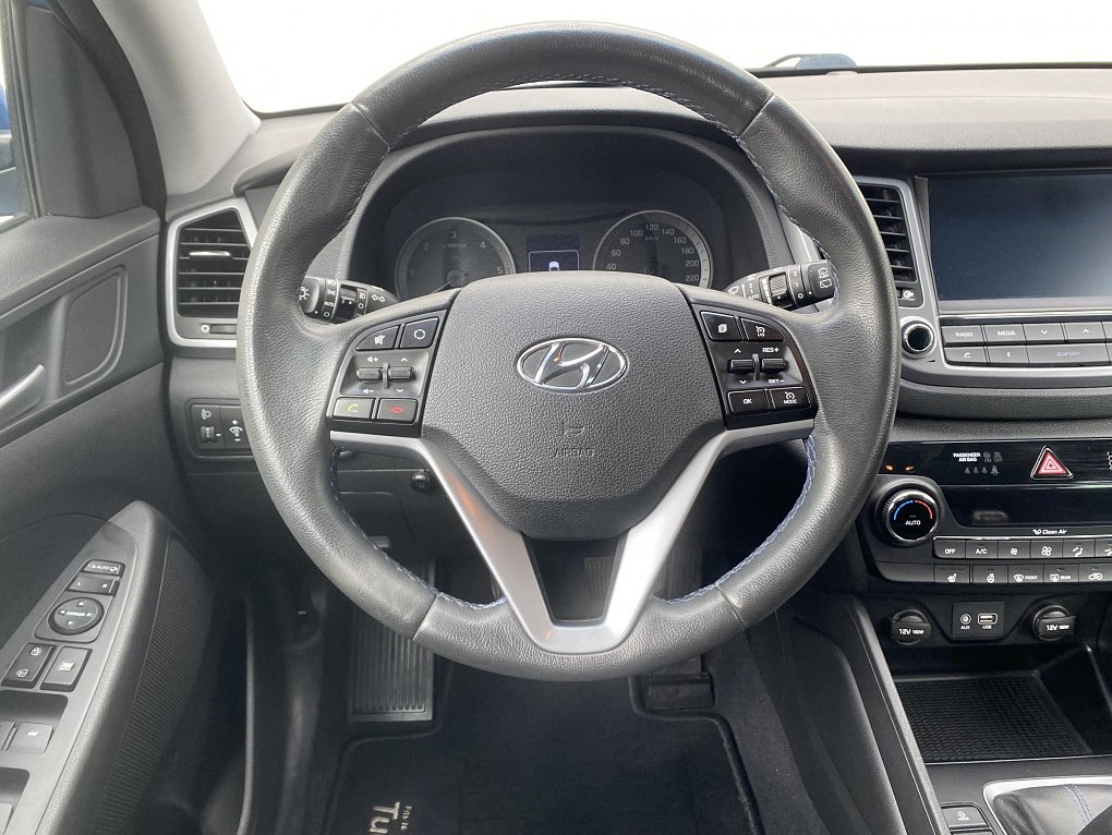 Hyundai Tucson 1.7 CRDi Trikolor 2WD