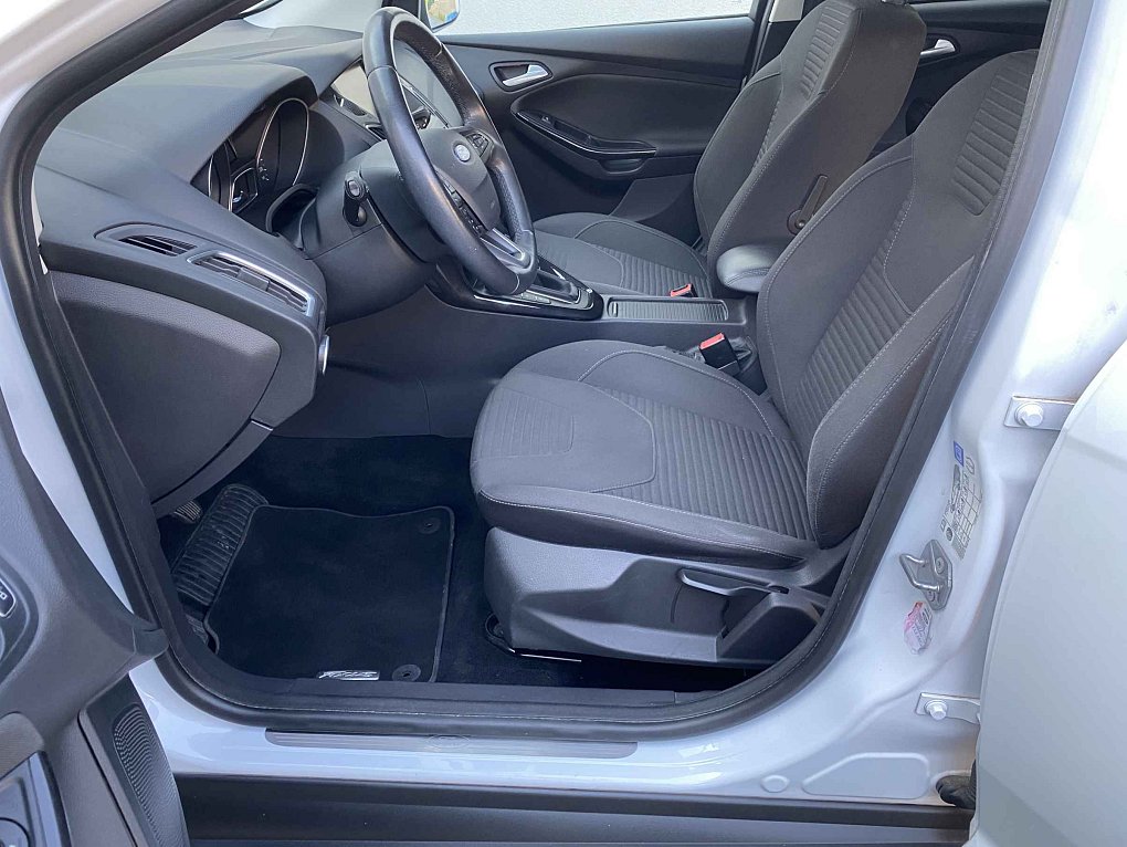 Ford Focus 1.5EB Titanium