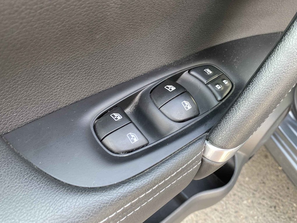Nissan Qashqai 1.3DiG-T N-Connecta
