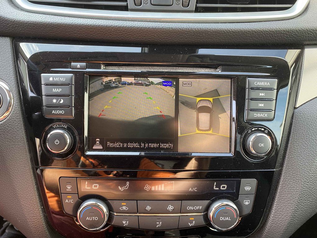 Nissan Qashqai 1.3DiG-T N-Connecta