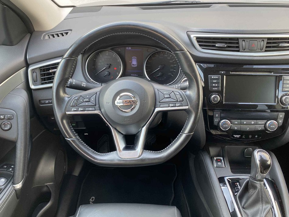 Nissan Qashqai 1.3DiG-T N-Connecta