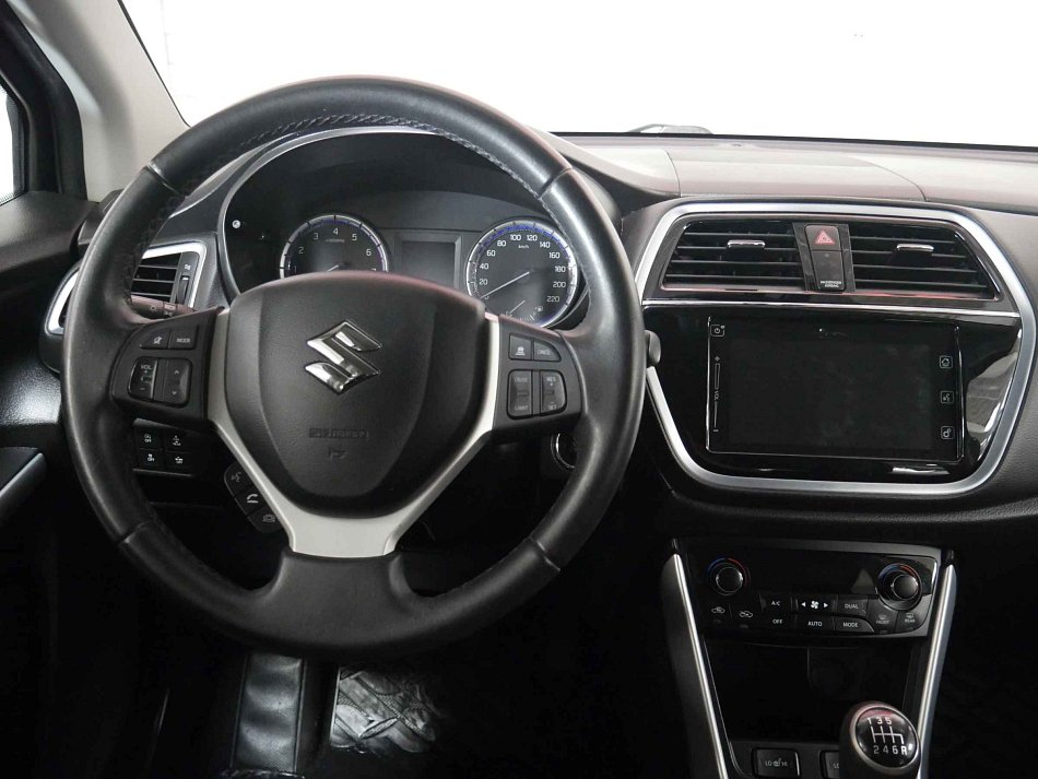 Suzuki S-Cross 1.4 T  4x4
