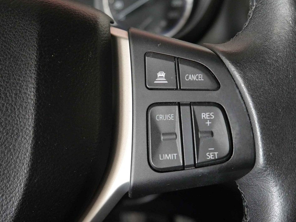 Suzuki S-Cross 1.4 T  4x4