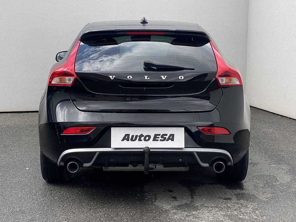 Volvo V40 2.0i 
