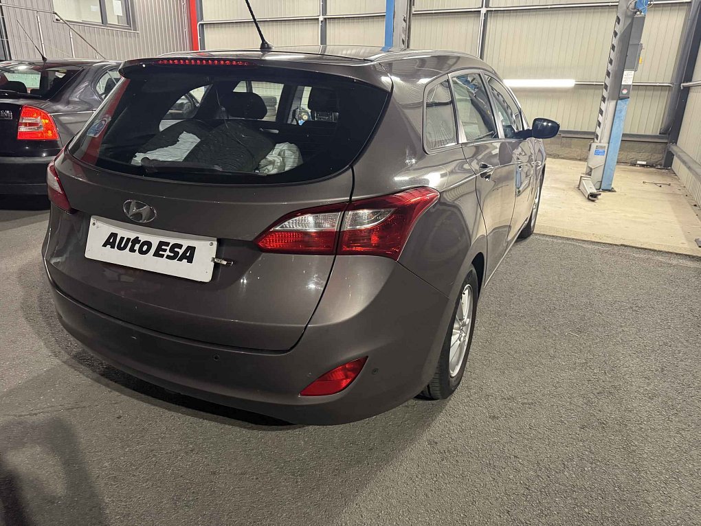 Hyundai I30 1.6 MPi 