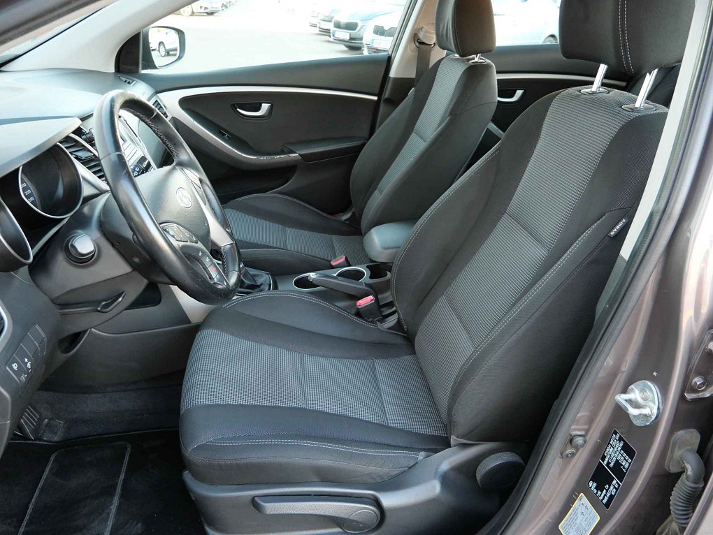 Hyundai I30 1.6 MPi 