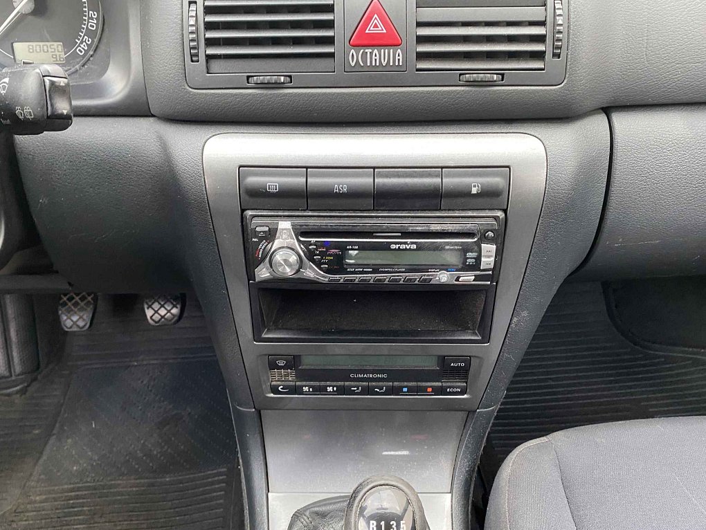 Škoda Octavia 1.6i 