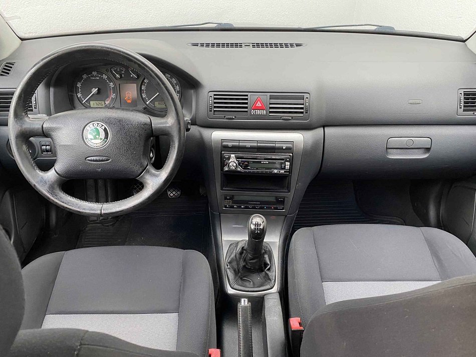 Škoda Octavia 1.6i 