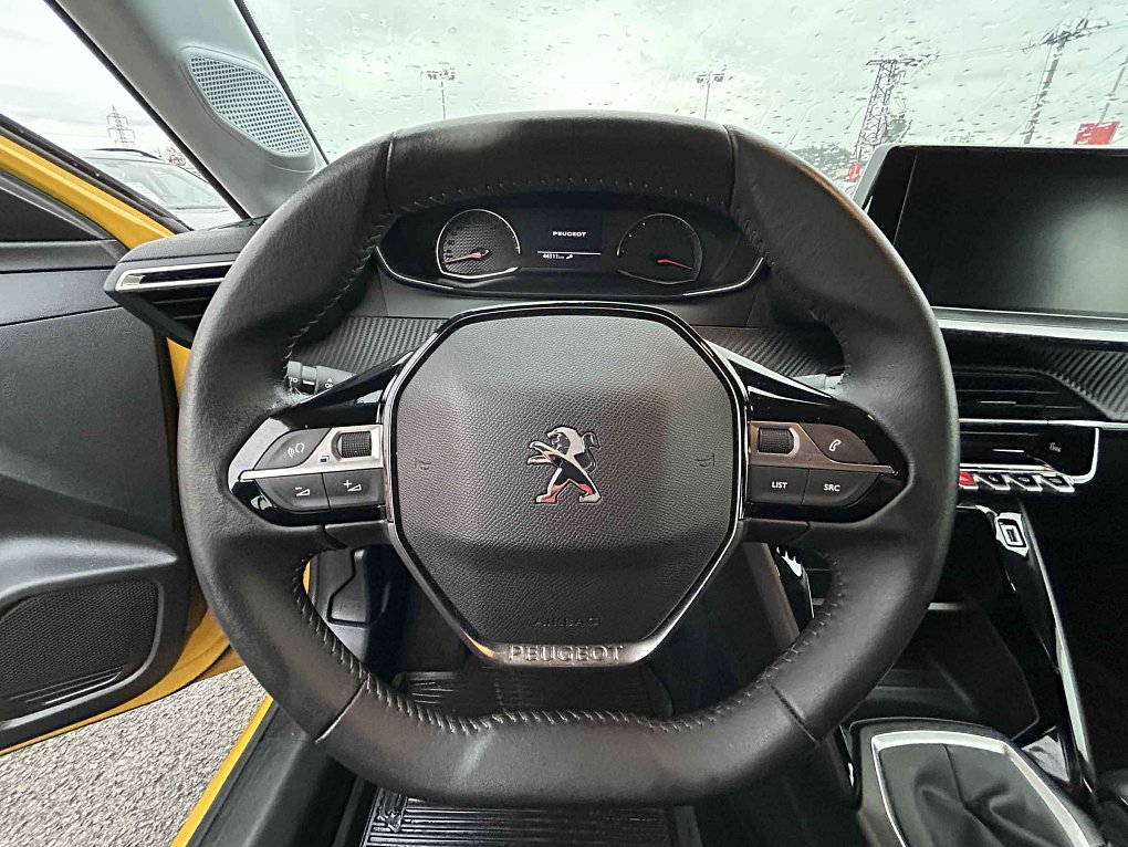 Peugeot 208 1.2 PT 