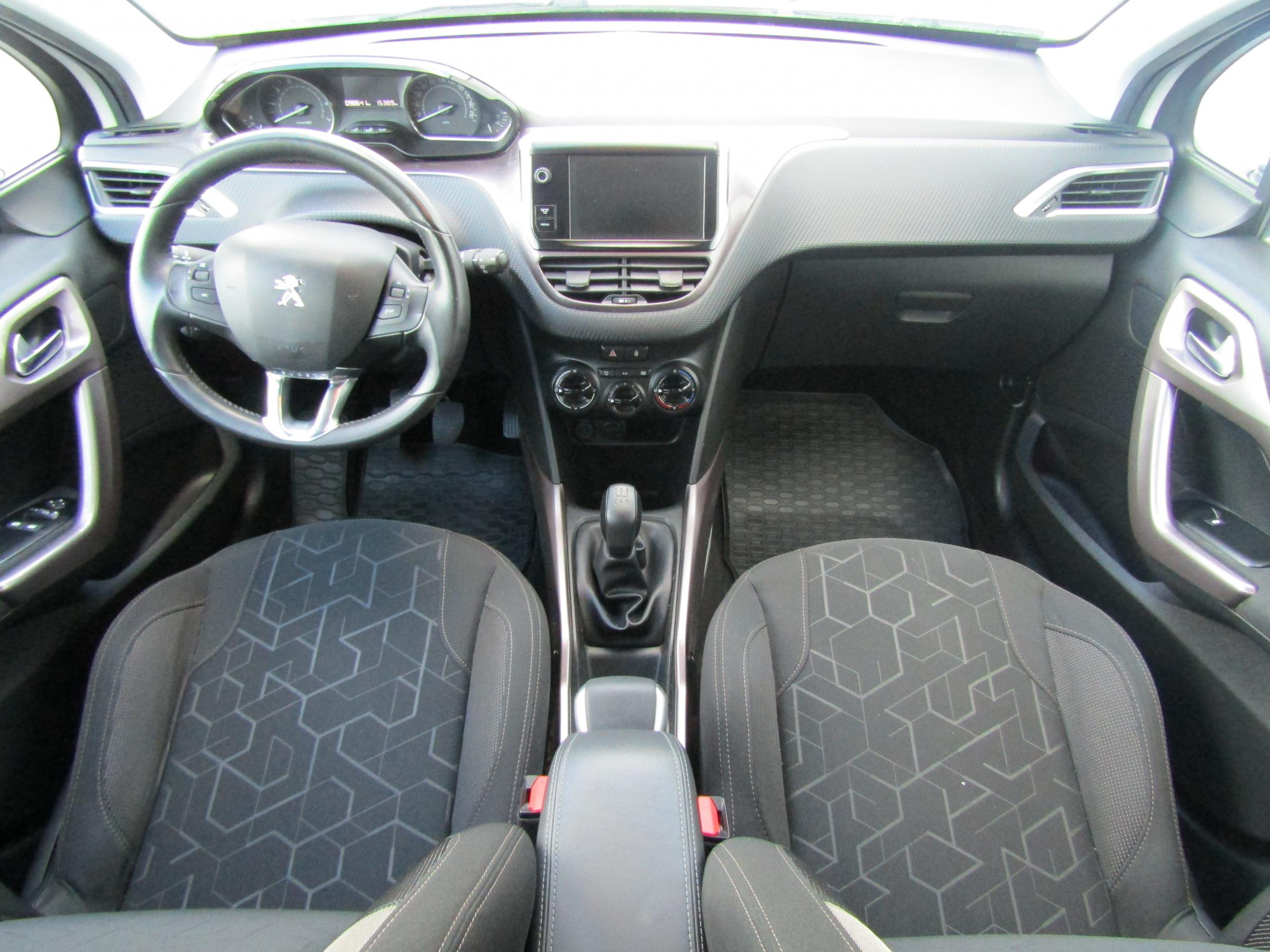 Peugeot 2008, 2014 - pohled č. 12