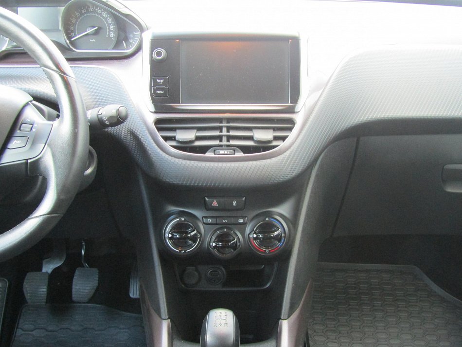 Peugeot 2008 1.2VTi Active