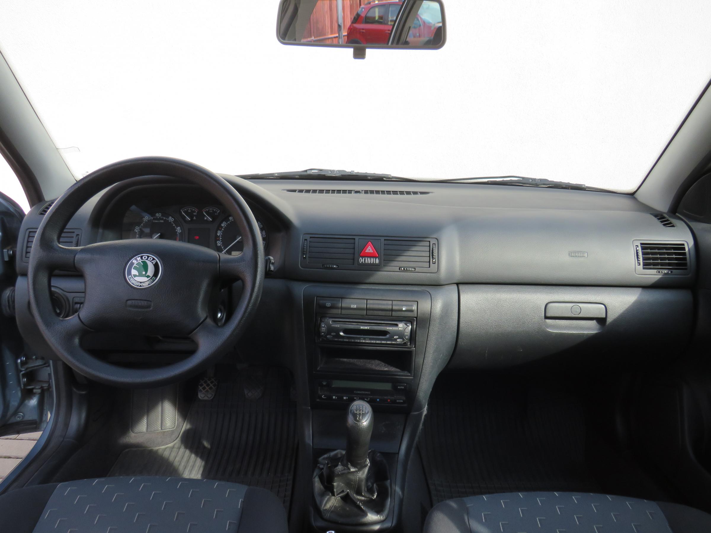 Škoda Octavia, 2003 - pohled č. 9