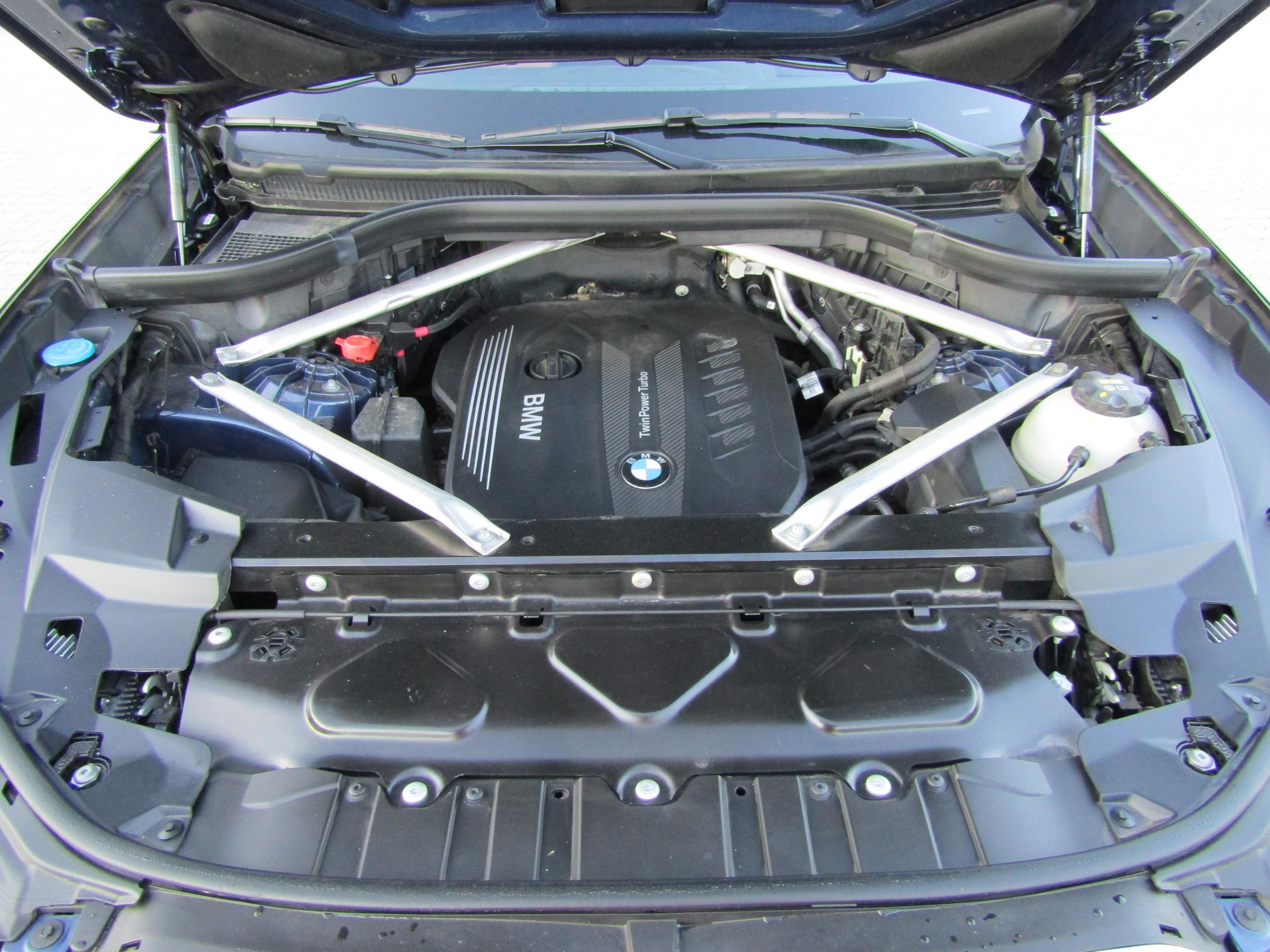 BMW X5, 2019 - pohled č. 8