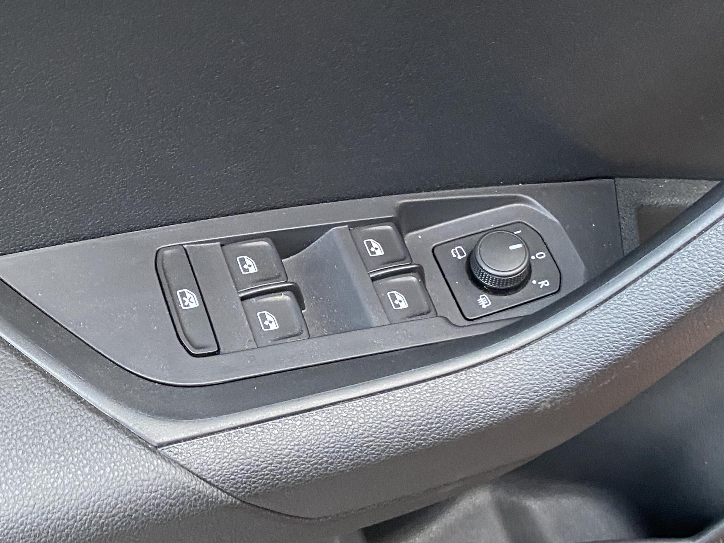 Škoda Karoq, 2024 - pohled č. 12