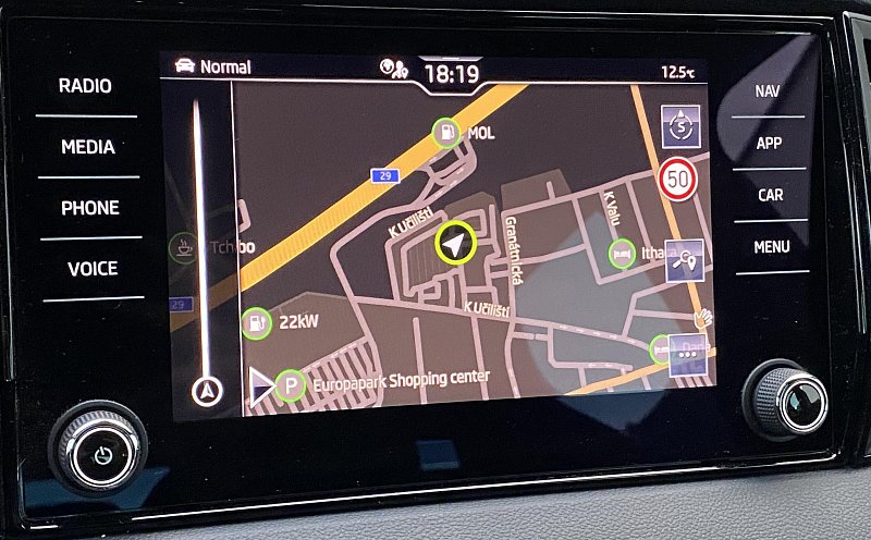 Škoda Karoq 1.5 TSi SportLine