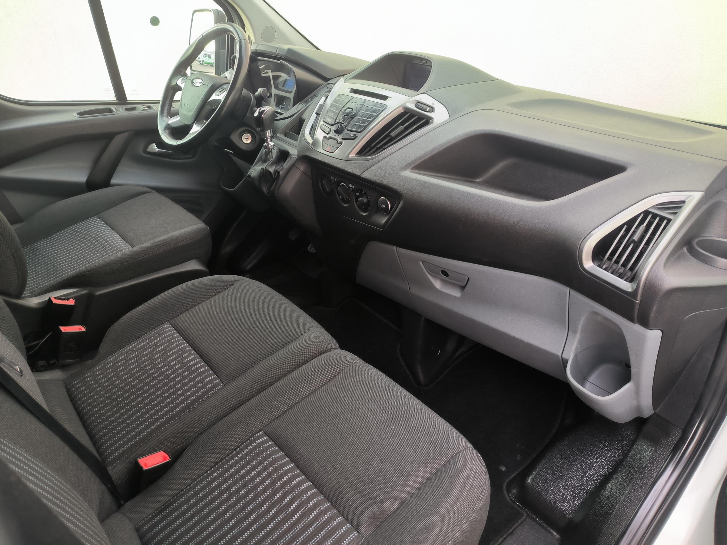 Ford Transit Custom, 2017 - pohled č. 12