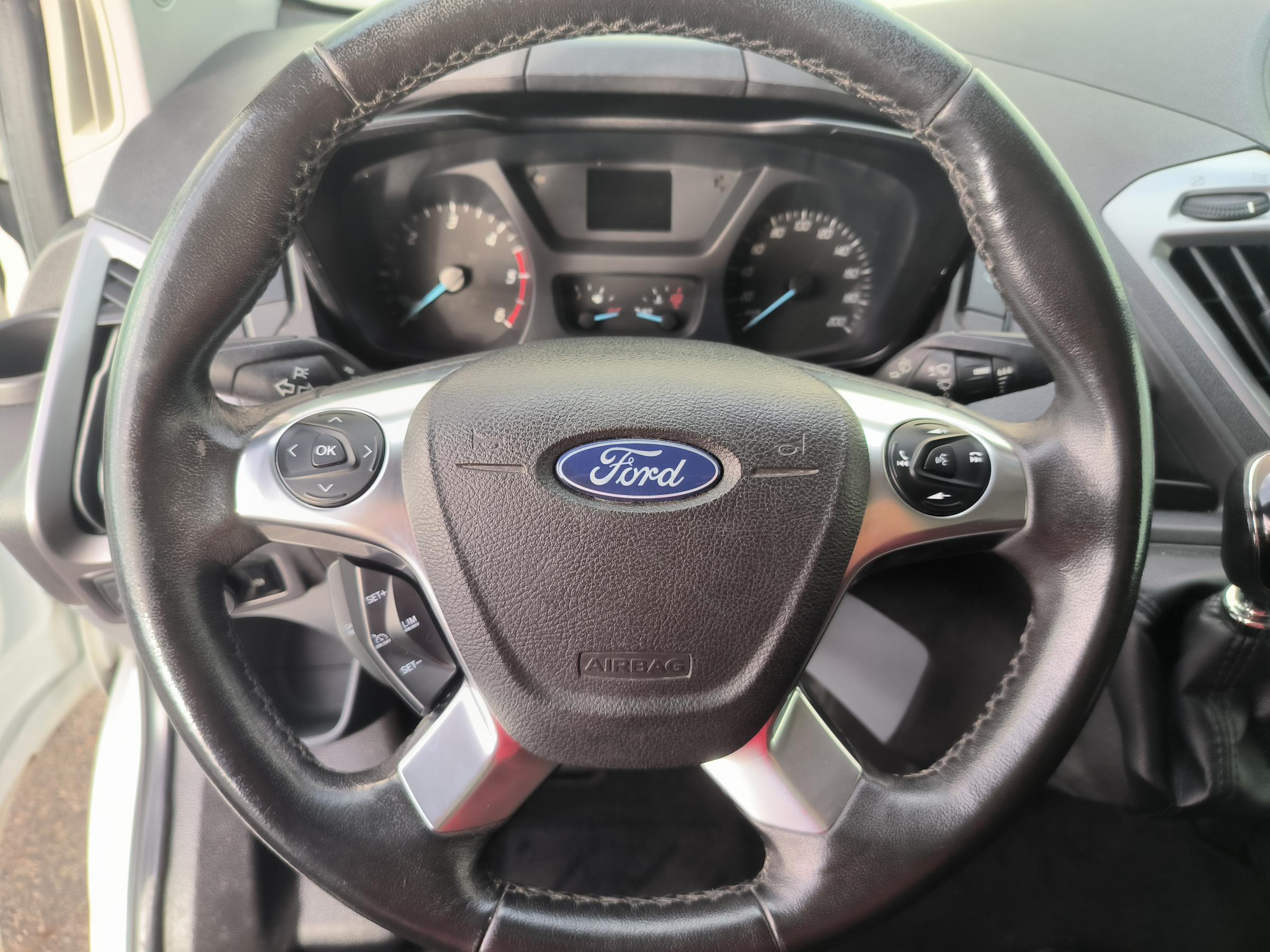 Ford Transit Custom, 2017 - pohled č. 19