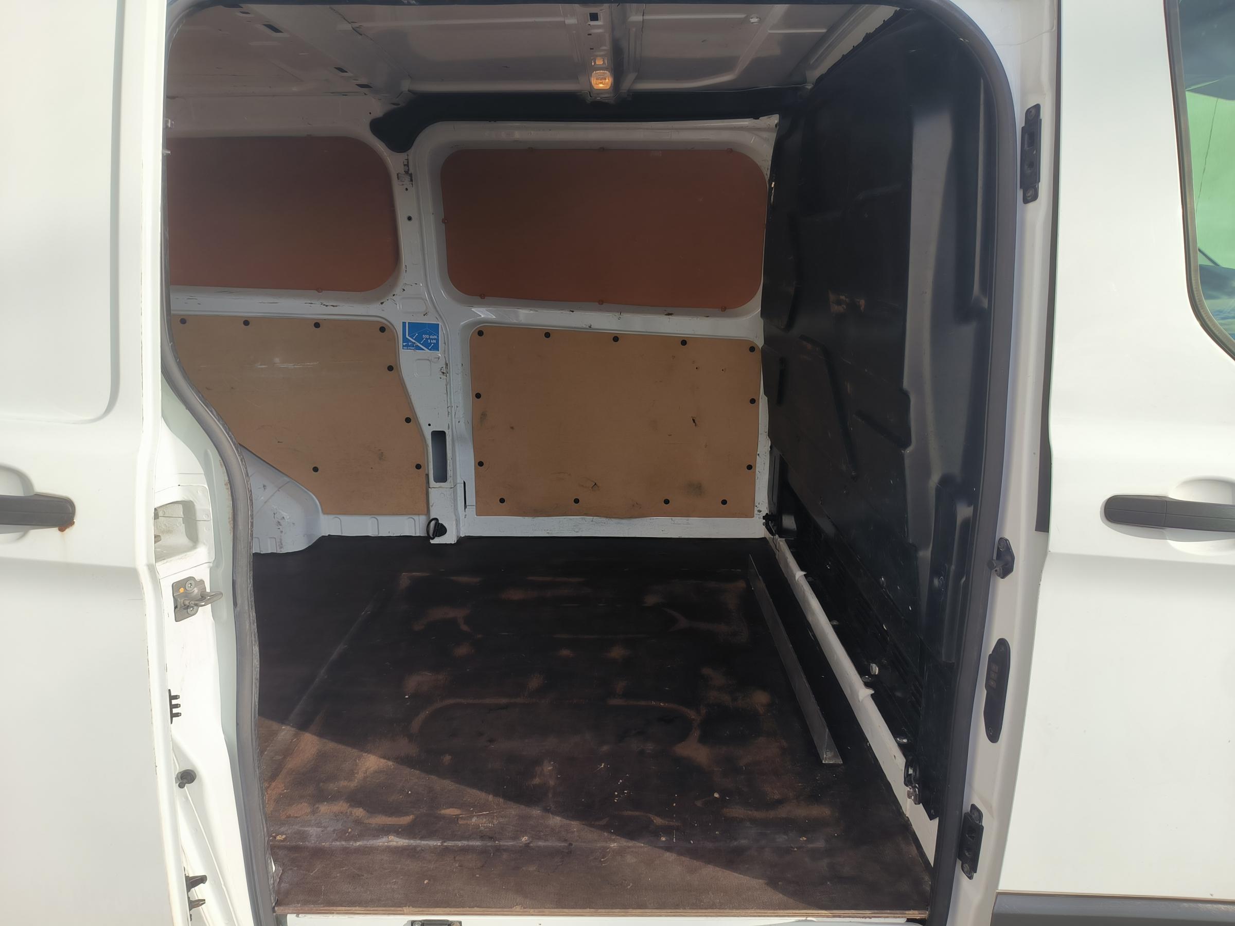 Ford Transit Custom, 2017 - pohled č. 9