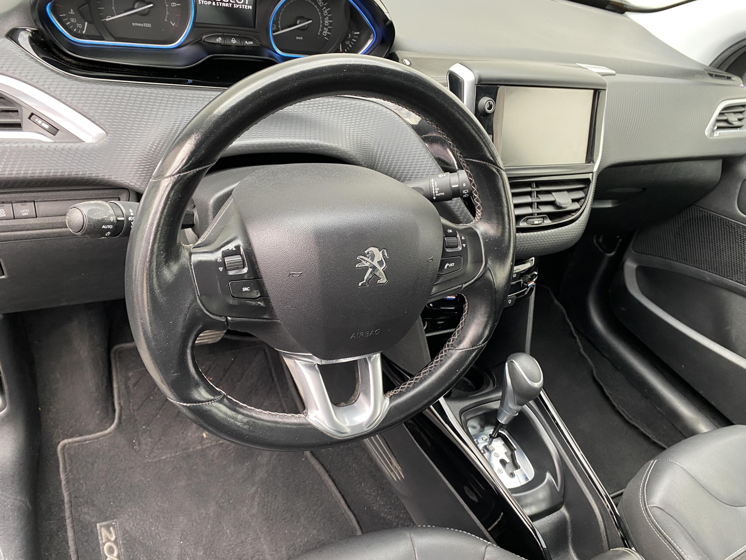 Peugeot 2008, 2016 - pohled č. 13
