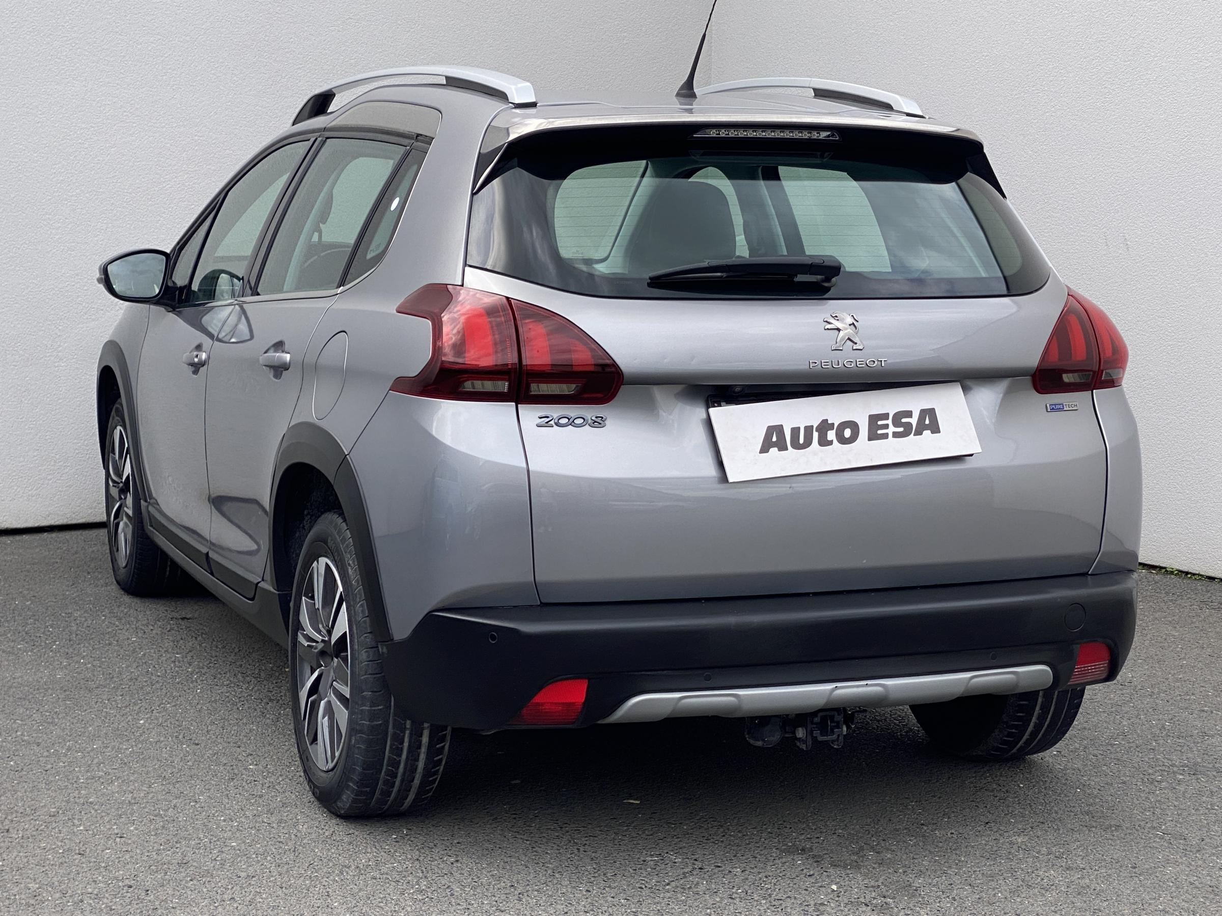 Peugeot 2008, 2016 - pohled č. 6