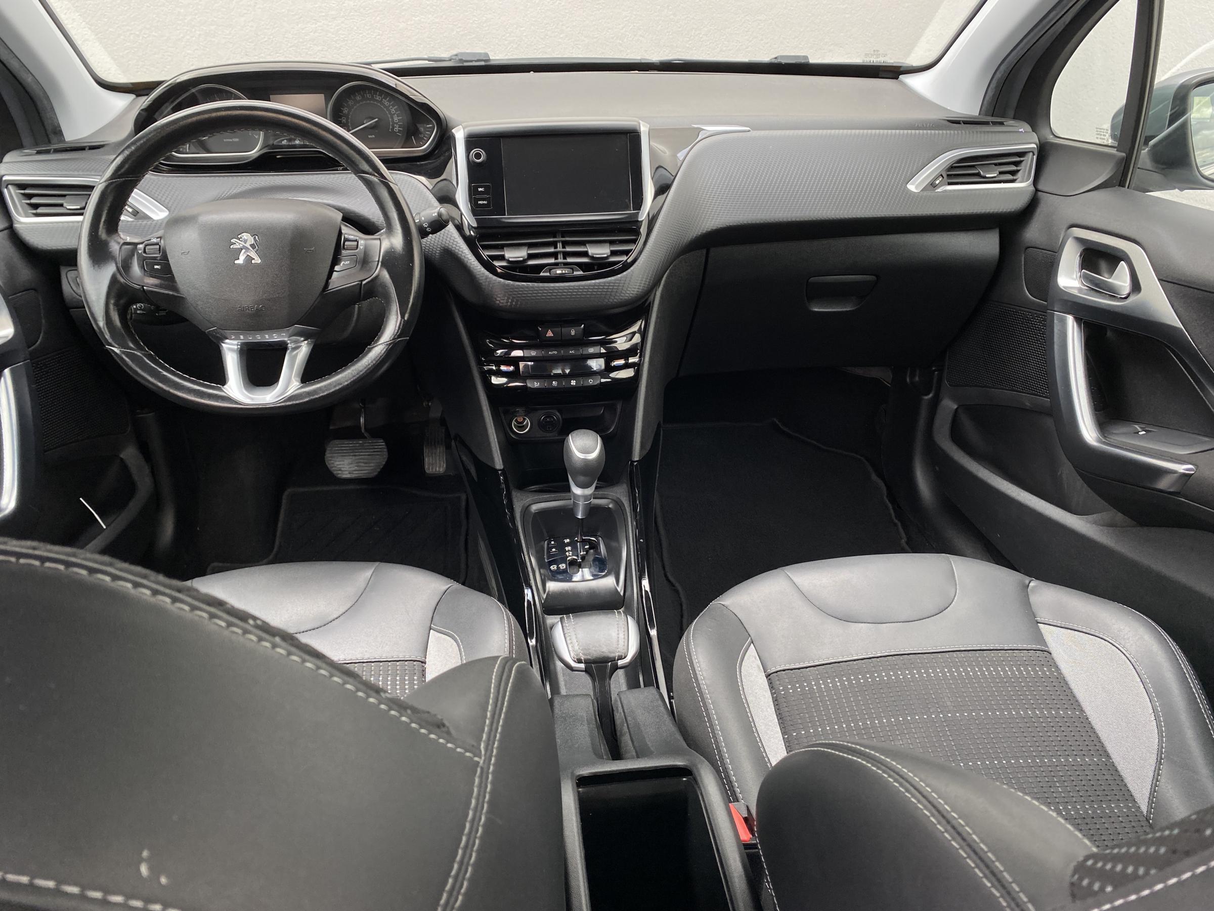 Peugeot 2008, 2016 - pohled č. 8