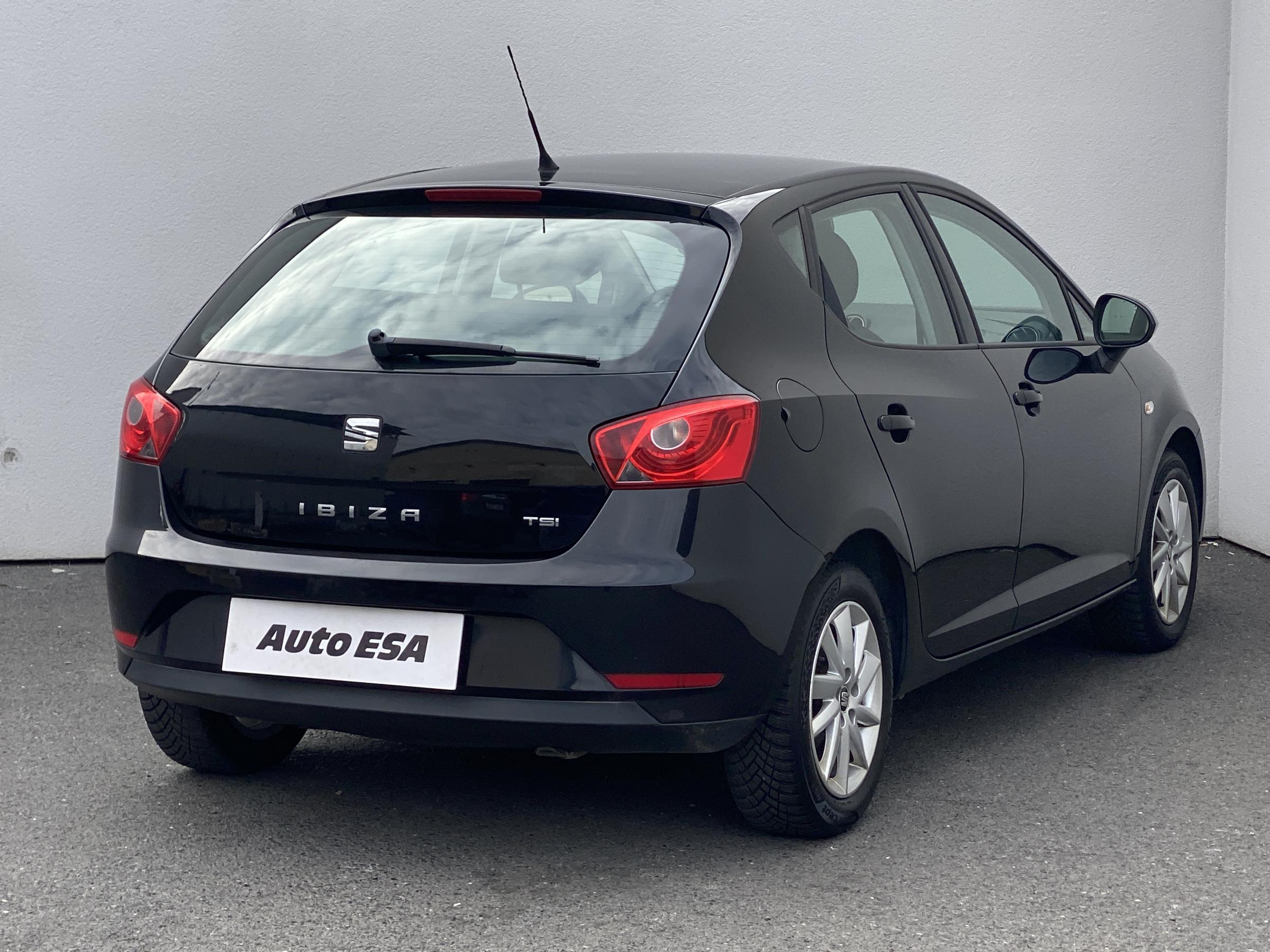 Seat Ibiza, 2015 - pohled č. 4
