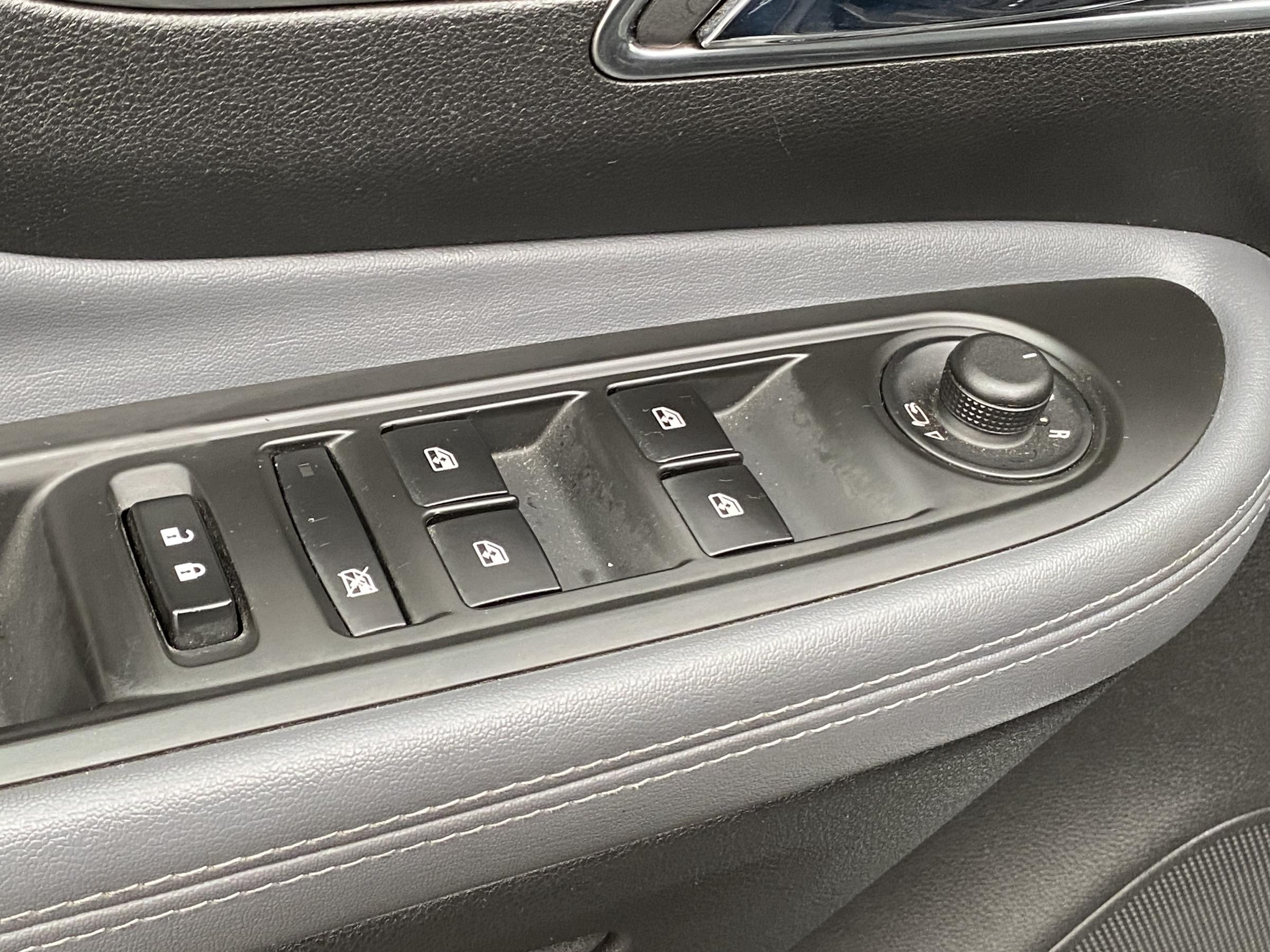 Opel Mokka, 2015 - pohled č. 12