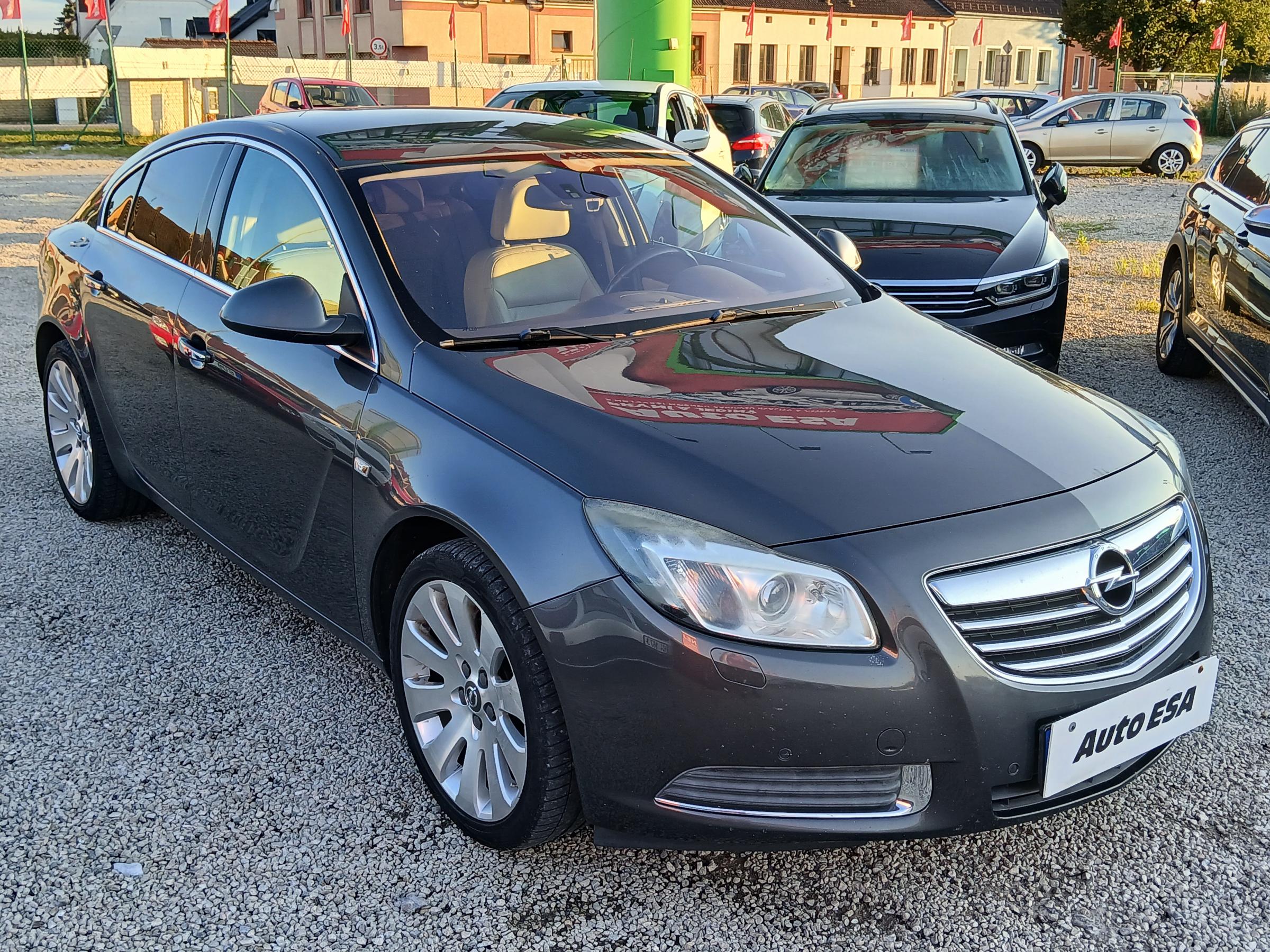 Opel Insignia, 2011