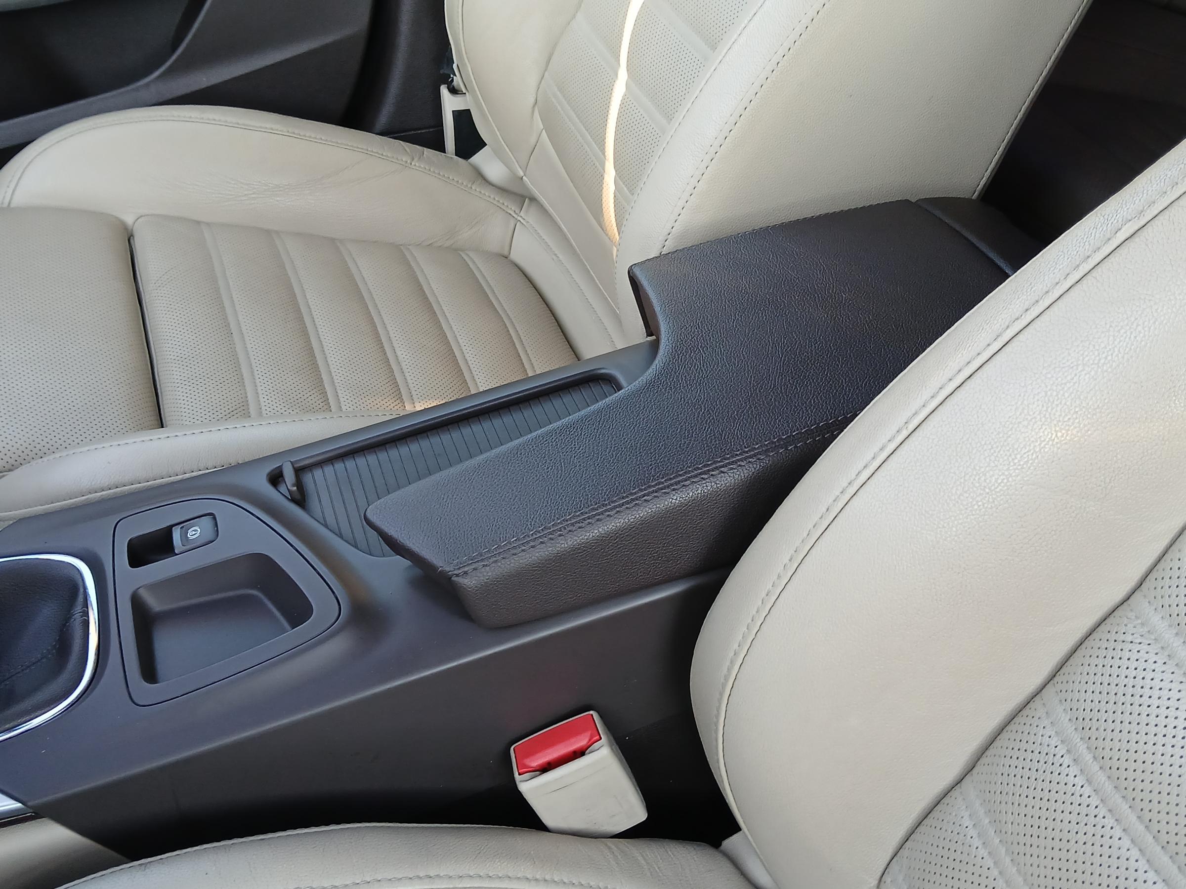 Opel Insignia, 2011 - pohled č. 20