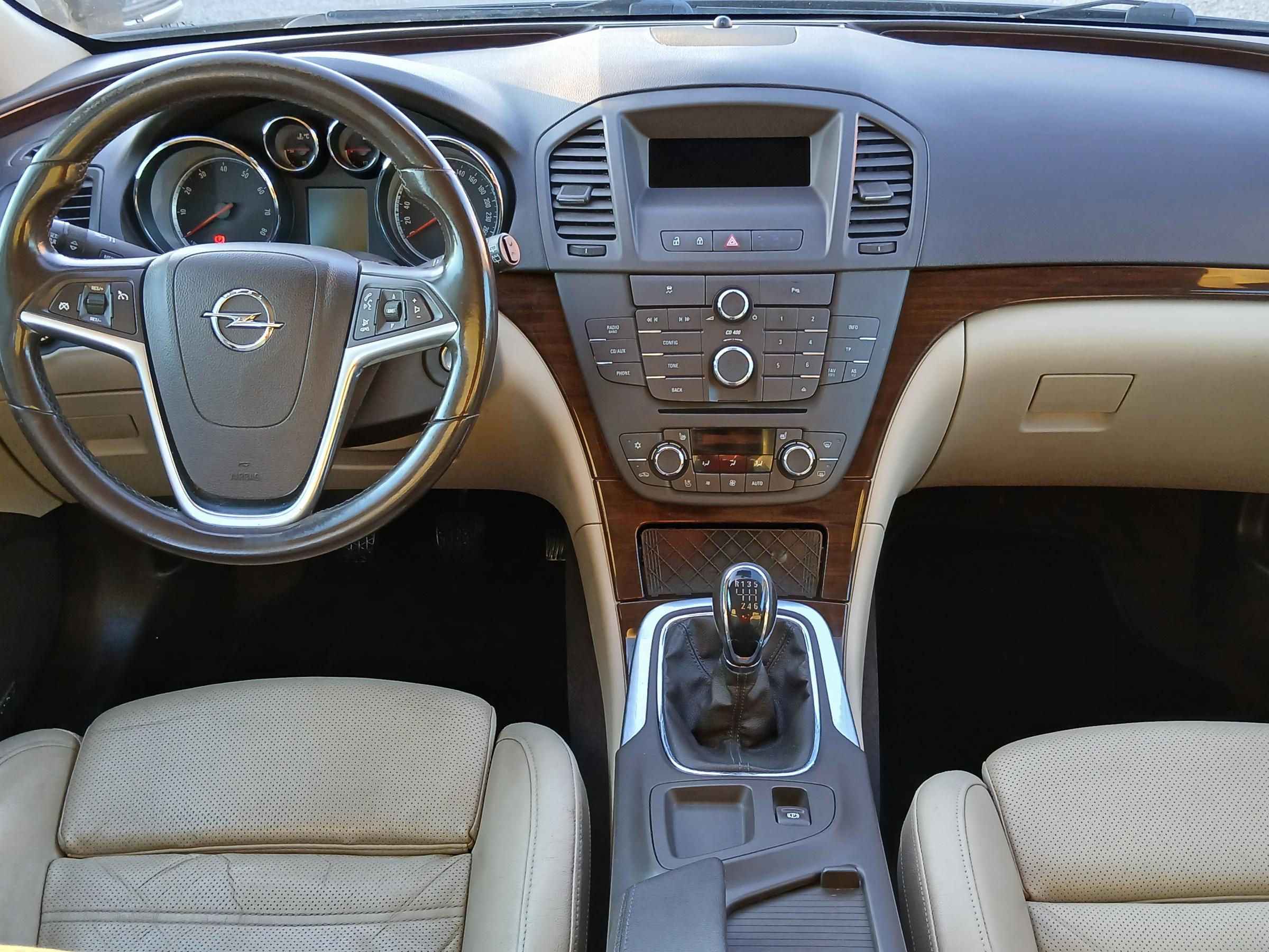 Opel Insignia, 2011 - pohled č. 8