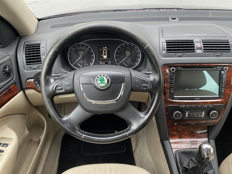 Škoda Octavia II 2.0 TDi Elegance